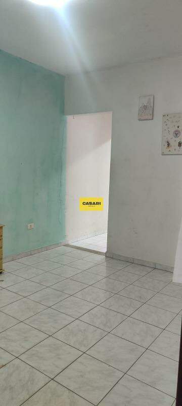 Casa Assobradada para à venda no bairro Alves Dias, São Bernardo do Campo - Casari Imóveis: 