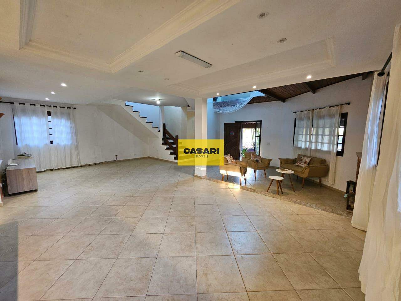 Sobrado para à venda no bairro Jardim Clube de Campo, Santo André - Casari Imóveis: 