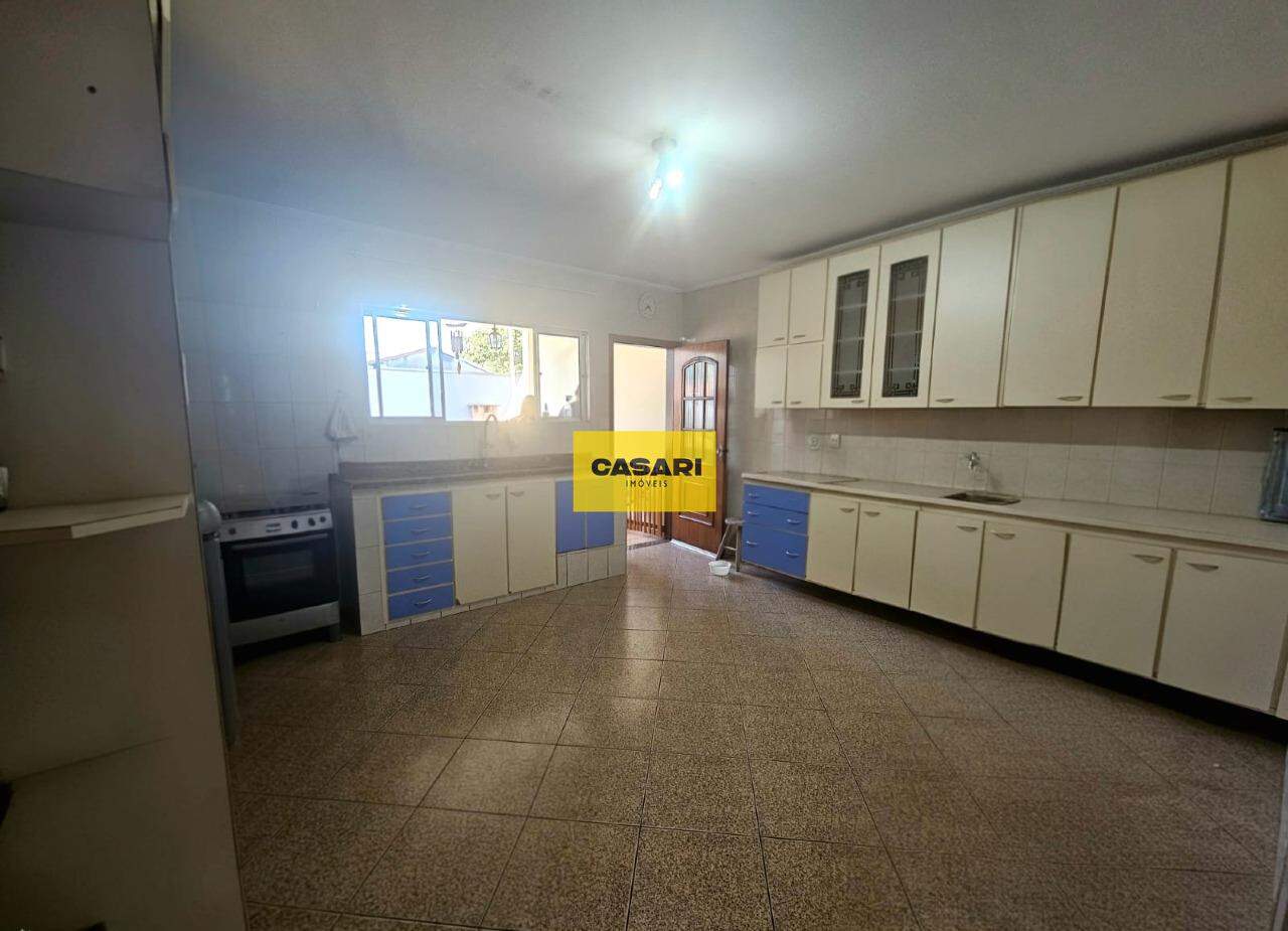 Sobrado para à venda no bairro Nova Petrópolis, São Bernardo do Campo - Casari Imóveis: 