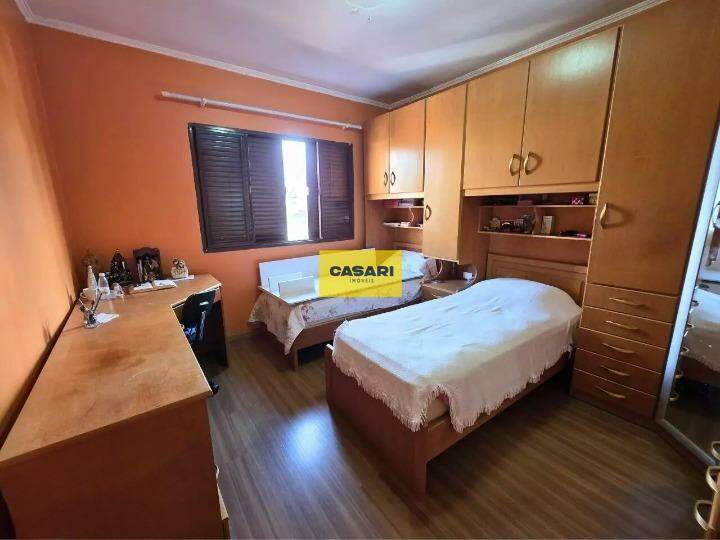 Sobrado para à venda no bairro Anchieta, São Bernardo do Campo - Casari Imóveis: 