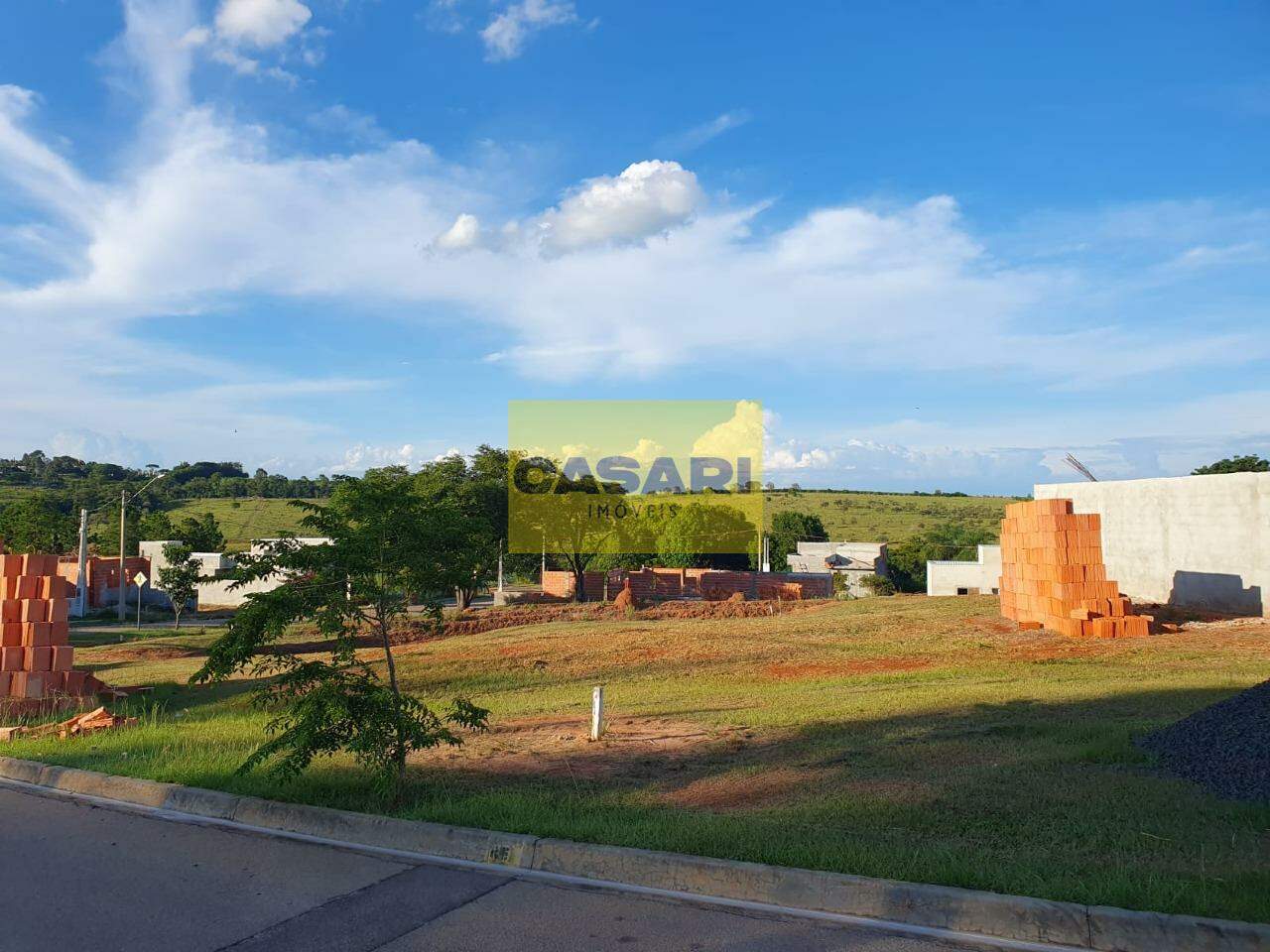 Terreno para à venda no bairro Tropicália Garden, Boituva - Casari Imóveis: 