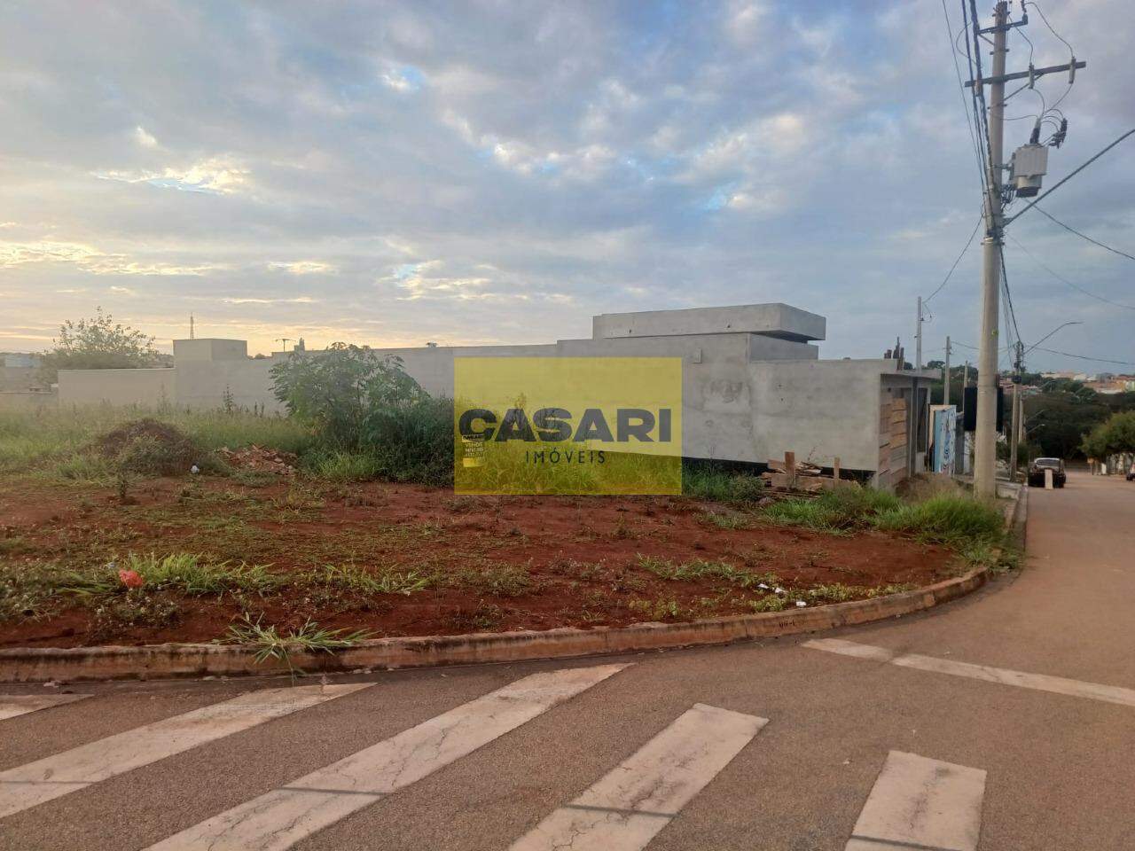 Terreno para à venda no bairro Portal Ville Jardins, Boituva - Casari Imóveis: 