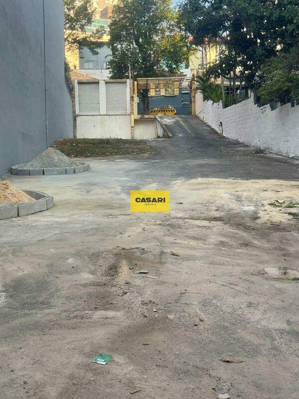 Terreno para à venda no bairro Vila Bastos, Santo André - Casari Imóveis: 