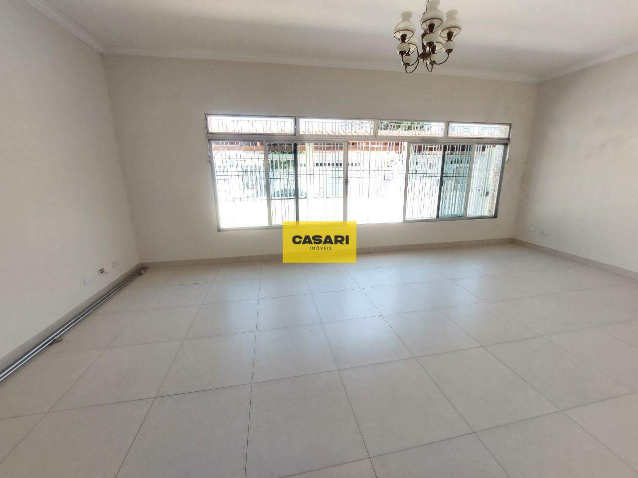 Casa para à venda no bairro Rudge Ramos, São Bernardo do Campo - Casari Imóveis: 