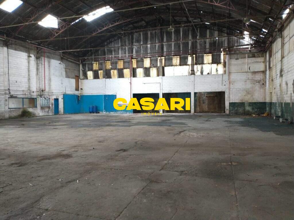 Galpão para para aluguel no bairro Alves Dias, São Bernardo do Campo - Casari Imóveis: 