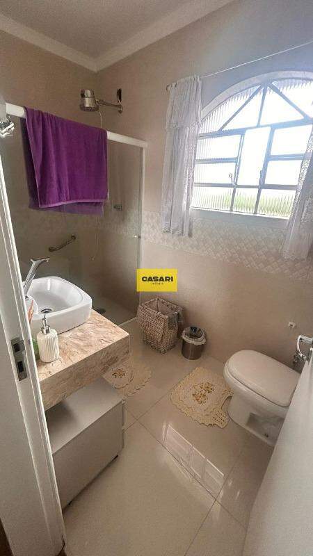 Sobrado para à venda no bairro Taboão, São Bernardo do Campo - Casari Imóveis: 