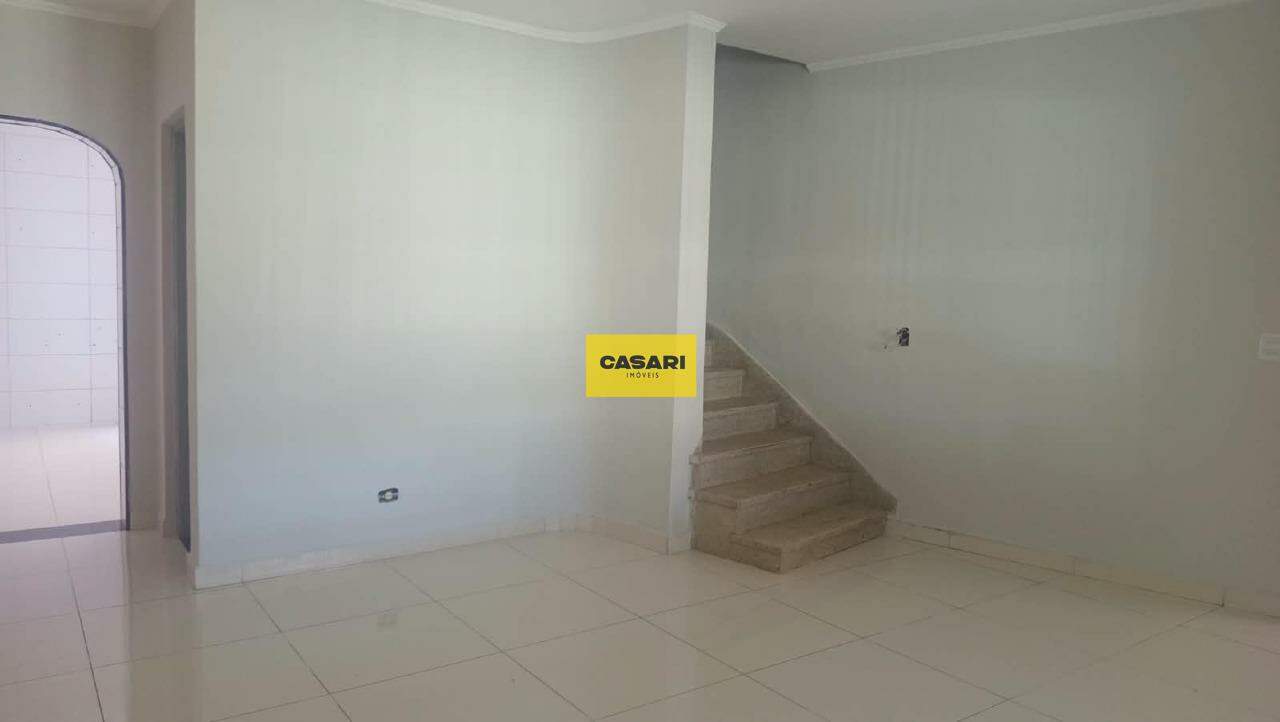 Sobrado para à venda no bairro Alves Dias, São Bernardo do Campo - Casari Imóveis: 