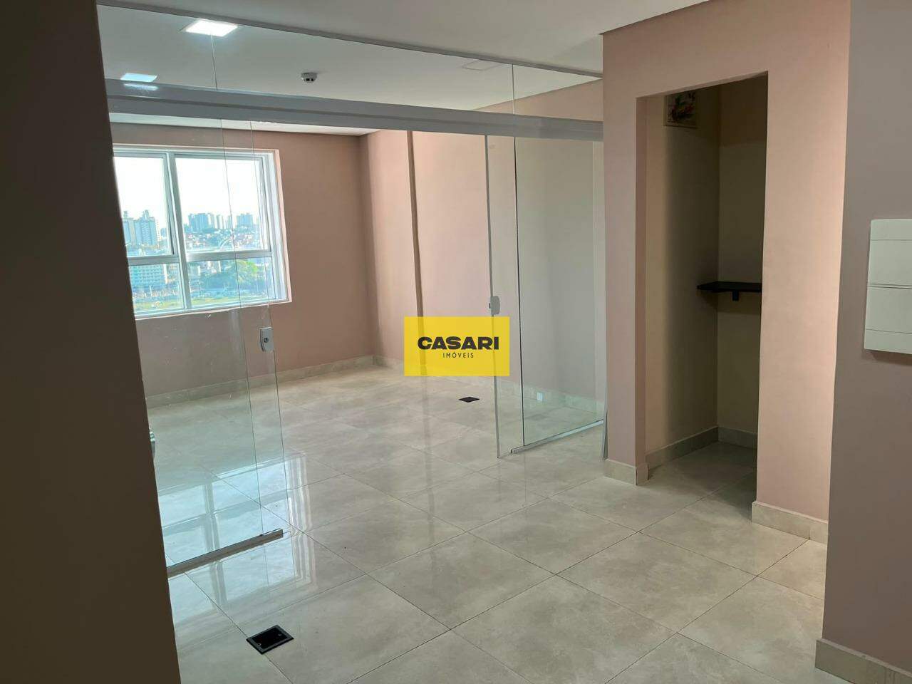 Sala para para aluguel no bairro Baeta Neves, São Bernardo do Campo - Casari Imóveis: 