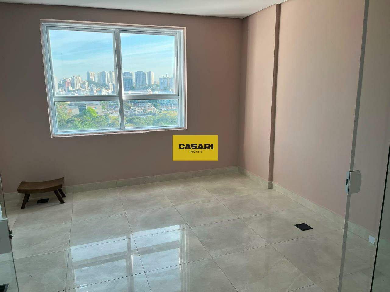 Sala para para aluguel no bairro Baeta Neves, São Bernardo do Campo - Casari Imóveis: 