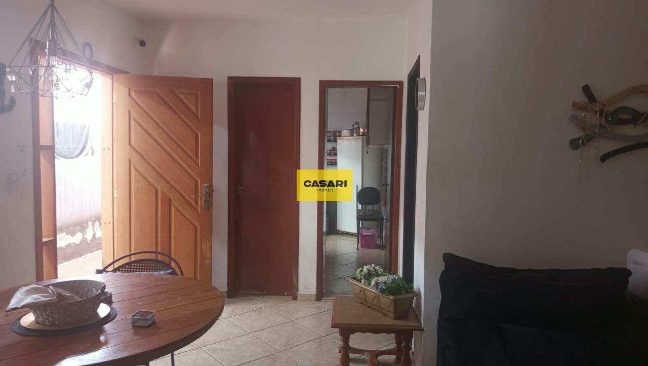 Casa para à venda no bairro Jardim Hollywood, São Bernardo do Campo - Casari Imóveis: 