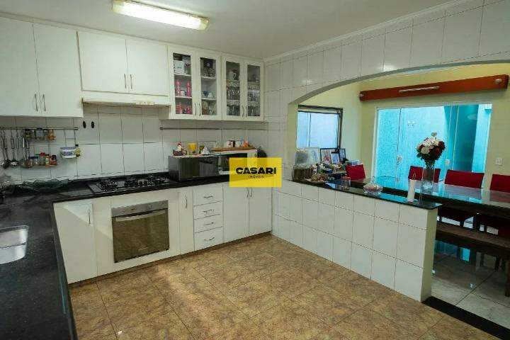 Sobrado para à venda no bairro Nova Petrópolis, São Bernardo do Campo - Casari Imóveis: 