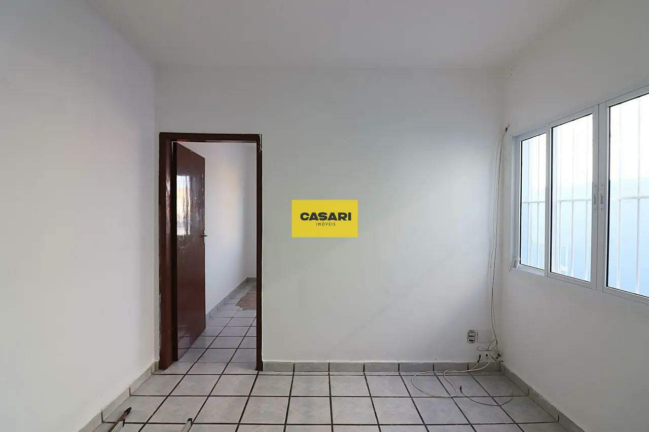 Casa para para aluguel no bairro Baeta Neves, São Bernardo do Campo - Casari Imóveis: 