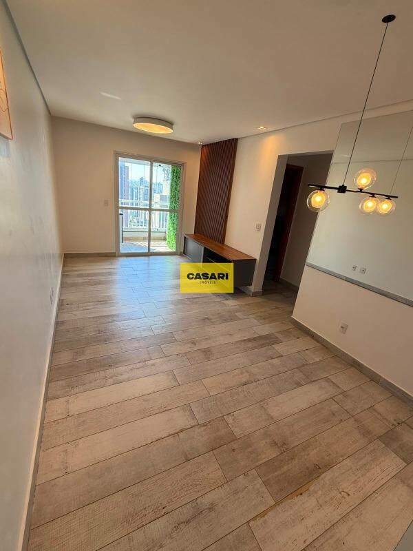 Apartamento para para aluguel no bairro Campestre, Santo André - Casari Imóveis: 