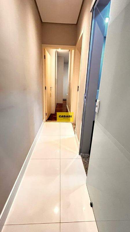Casa para à venda no bairro Vila Assunção, Santo André - Casari Imóveis: 