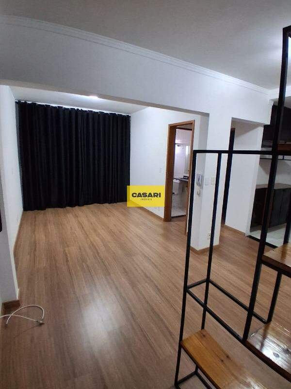 Apartamento para para aluguel no bairro Baeta Neves, São Bernardo do Campo - Casari Imóveis: 