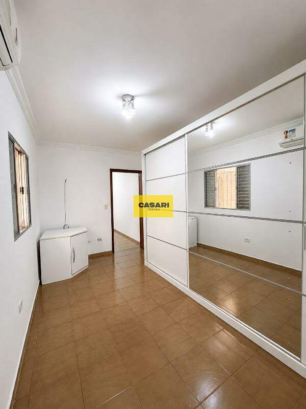 Casa para à venda no bairro Paulicéia, São Bernardo do Campo - Casari Imóveis: 