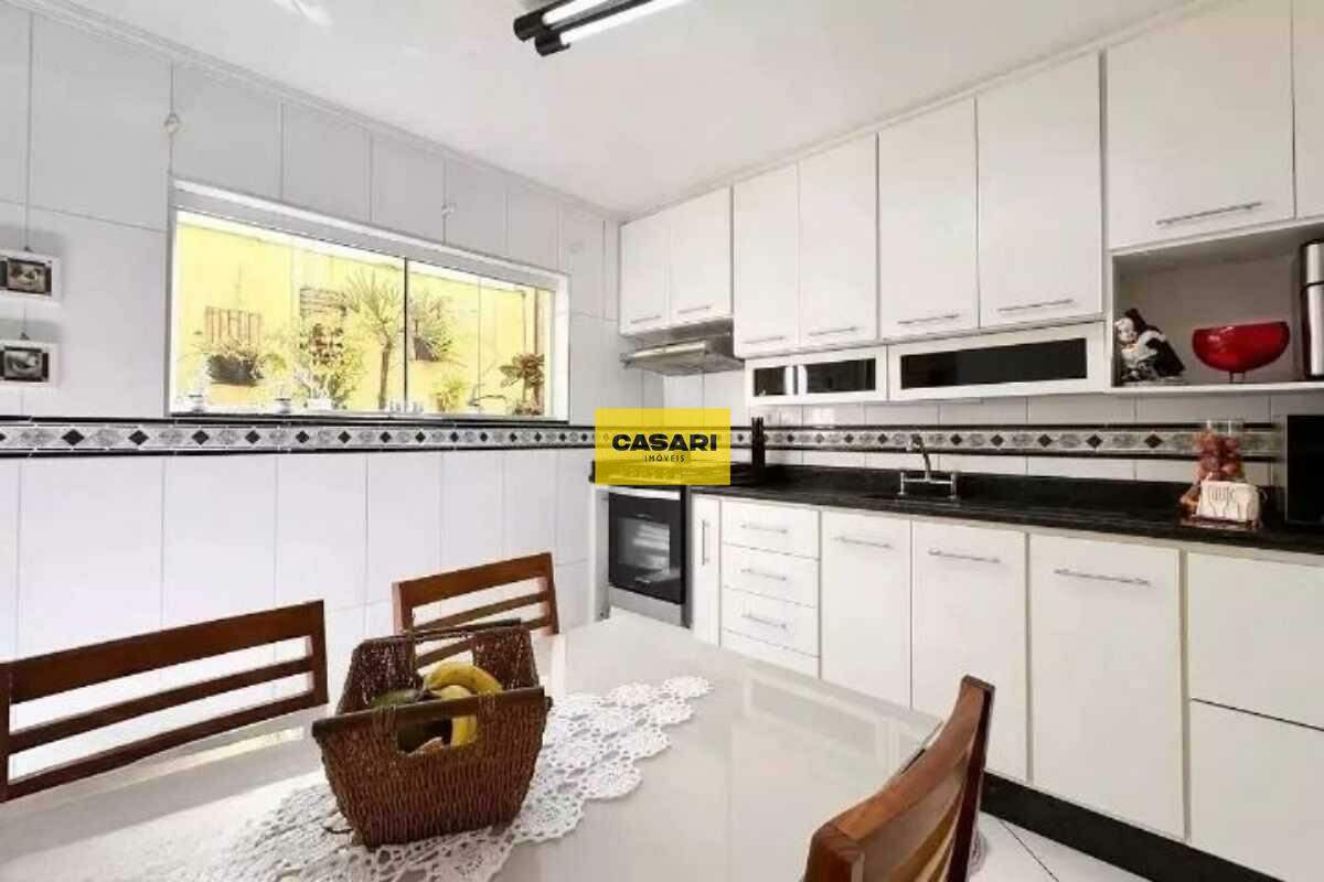 Sobrado para à venda no bairro Jordanópolis, São Bernardo do Campo - Casari Imóveis: 