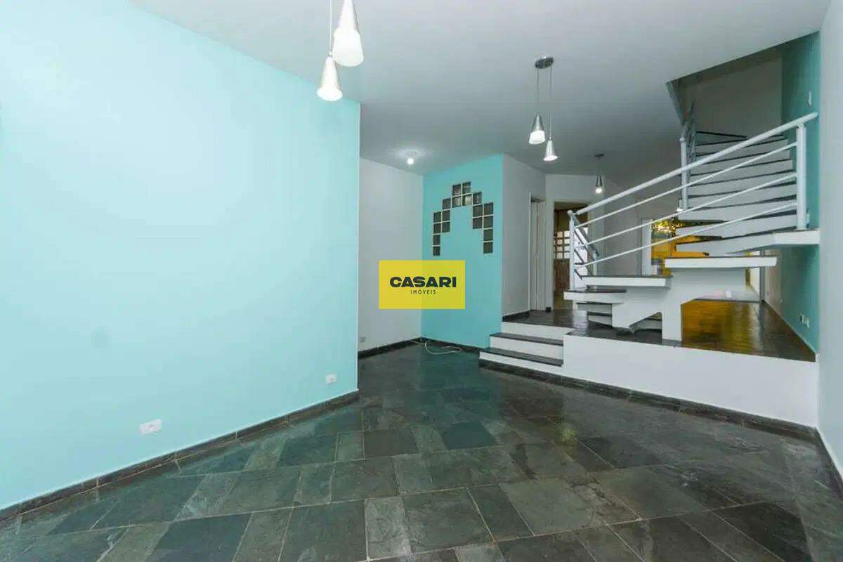 Sobrado para à venda no bairro Nova Petrópolis, São Bernardo do Campo - Casari Imóveis: 