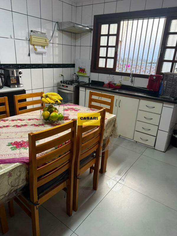 Casa para à venda no bairro Ferrazópolis, São Bernardo do Campo - Casari Imóveis: 