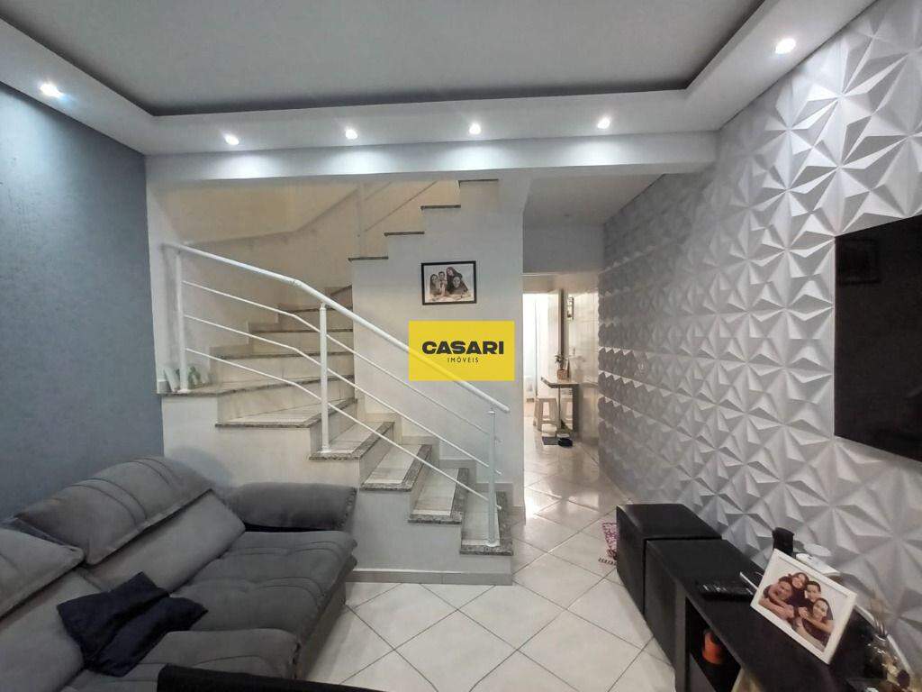 Sobrado para à venda no bairro Campestre, Santo André - Casari Imóveis: 