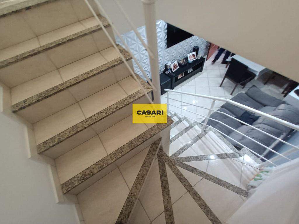 Sobrado para à venda no bairro Campestre, Santo André - Casari Imóveis: 