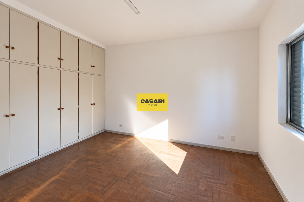 Casa para à venda no bairro Chácara Inglesa, São Bernardo do Campo - Casari Imóveis: 