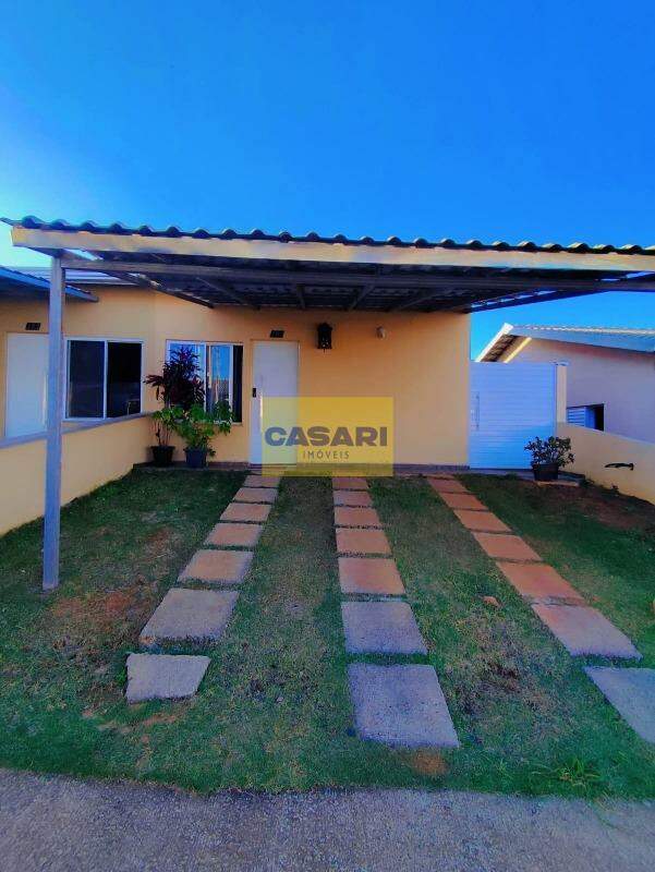 Casa para à venda no bairro Village Golden, Boituva - Casari Imóveis: 