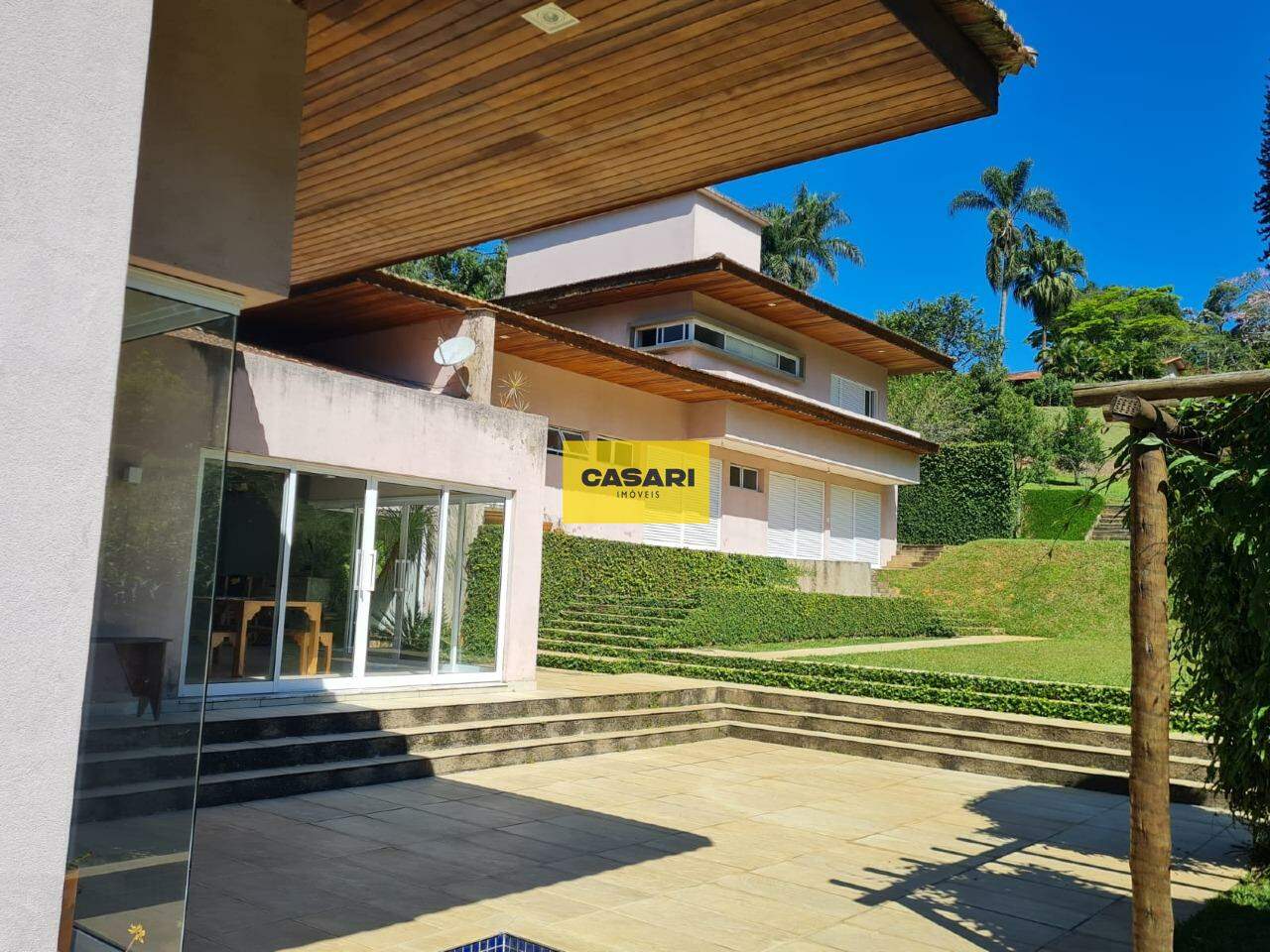 Casa em condomínio para à venda no bairro Aldeinha, ITAPECERICA DA SERRA - Casari Imóveis: 