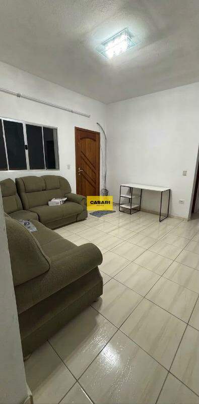 Casa Assobradada para para aluguel no bairro Montanhão, São Bernardo do Campo - Casari Imóveis: 