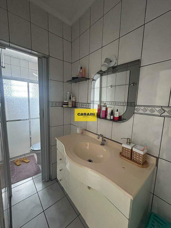 Casa para à venda no bairro Taboão, São Bernardo do Campo - Casari Imóveis: 
