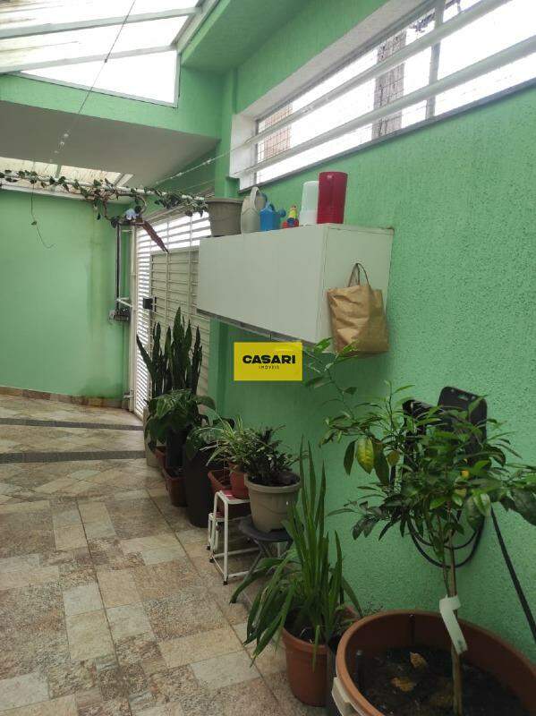 Casa Assobradada para à venda no bairro Vila Lucinda, Santo André - Casari Imóveis: 