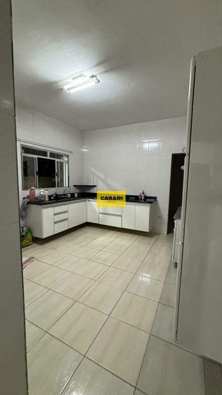 Casa Assobradada para à venda no bairro Montanhão, São Bernardo do Campo - Casari Imóveis: 