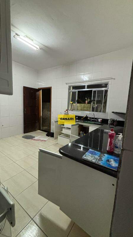 Casa Assobradada para à venda no bairro Montanhão, São Bernardo do Campo - Casari Imóveis: 