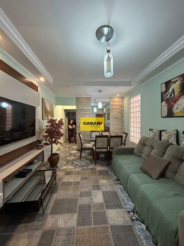 Casa para à venda no bairro Taboão, São Bernardo do Campo - Casari Imóveis: 