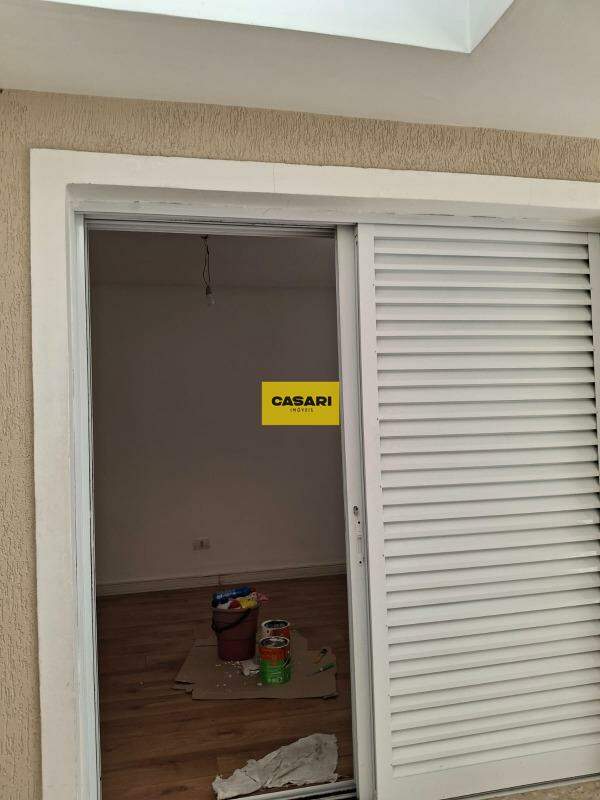 Casa Assobradada para à venda no bairro Santa Terezinha, São Bernardo do Campo - Casari Imóveis: 