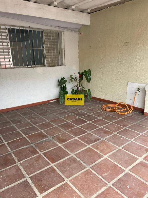 Casa para para aluguel no bairro Baeta Neves, São Bernardo do Campo - Casari Imóveis: 