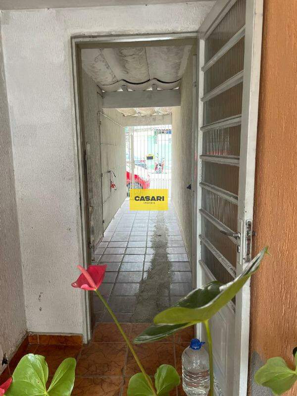 Casa para para aluguel no bairro Baeta Neves, São Bernardo do Campo - Casari Imóveis: 