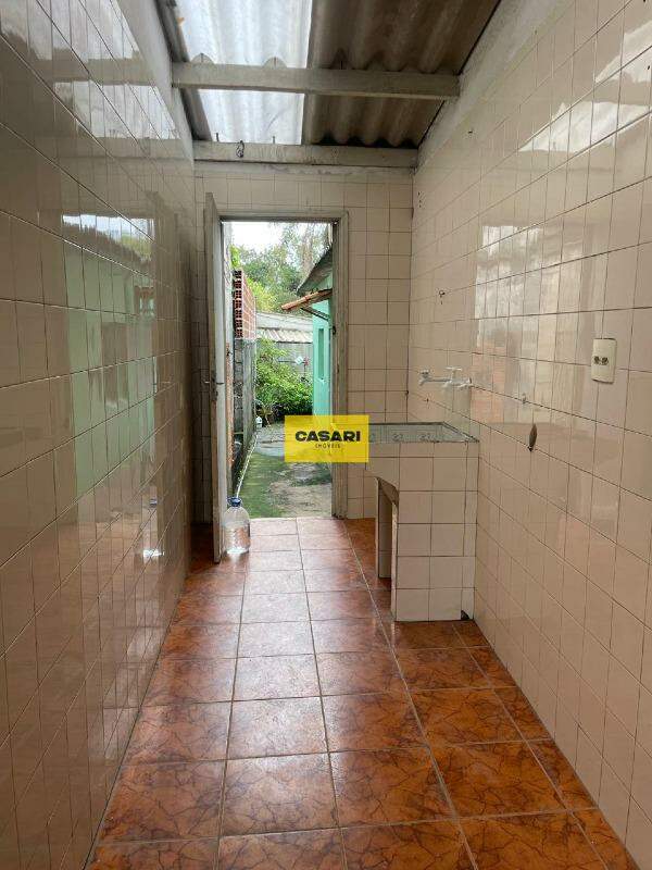 Casa para para aluguel no bairro Baeta Neves, São Bernardo do Campo - Casari Imóveis: 