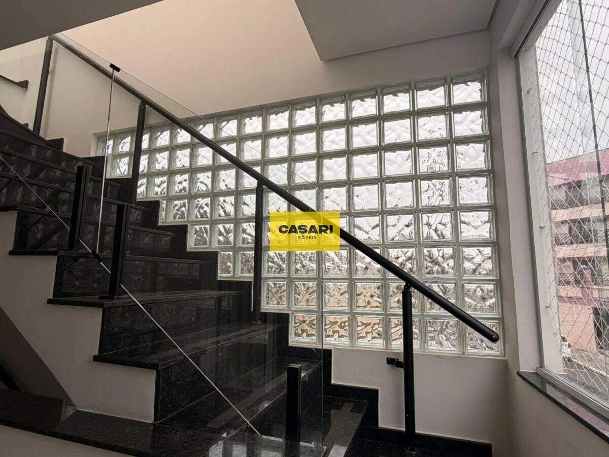 Sobrado para à venda no bairro Santa Maria, São Caetano do Sul - Casari Imóveis: 
