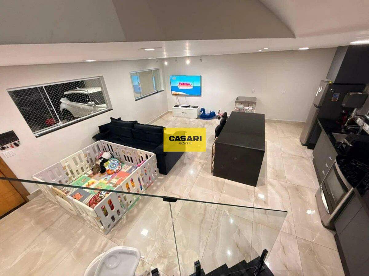Sobrado para à venda no bairro Santa Maria, São Caetano do Sul - Casari Imóveis: 