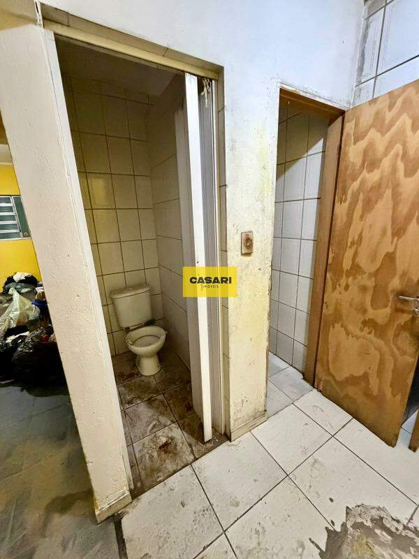 Prédio para à venda no bairro Baeta Neves, São Bernardo do Campo - Casari Imóveis: 