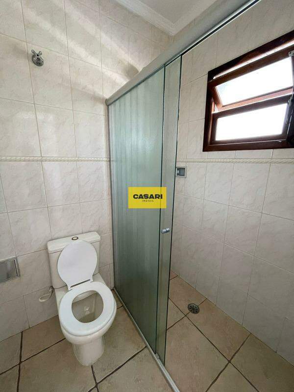 Casa comercial para para aluguel no bairro Santa Paula, São Caetano do Sul - Casari Imóveis: 