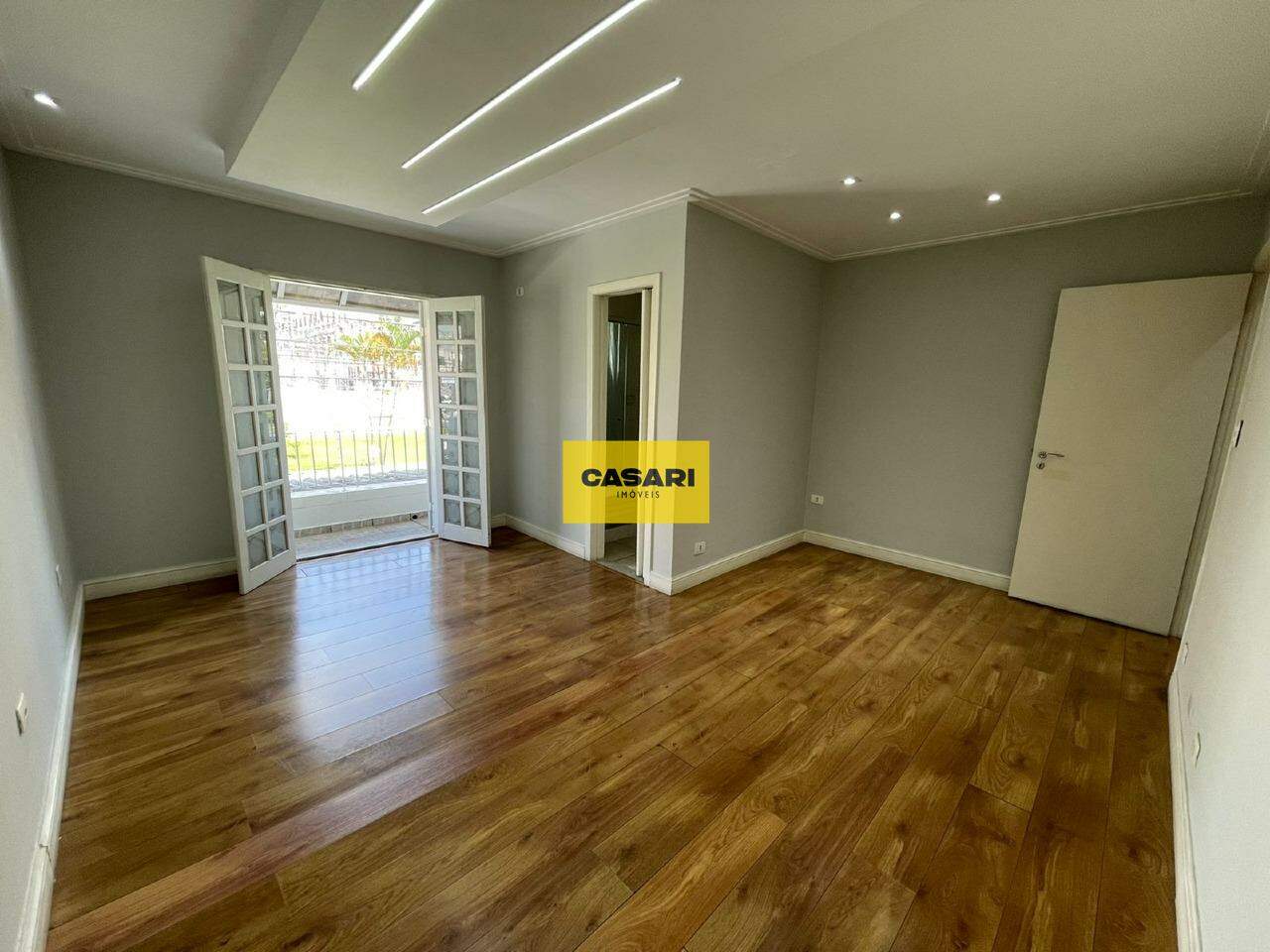 Casa comercial para para aluguel no bairro Santa Paula, São Caetano do Sul - Casari Imóveis: 