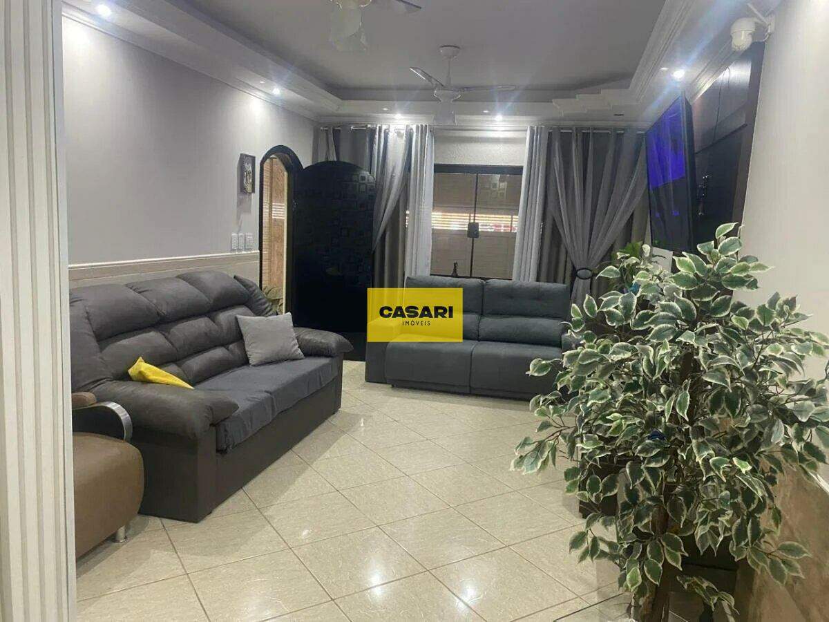 Sobrado para à venda no bairro Montanhão, São Bernardo do Campo - Casari Imóveis: 