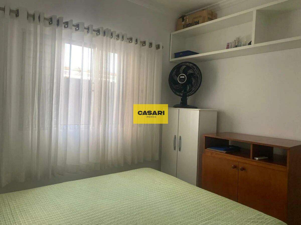 Sobrado para à venda no bairro Montanhão, São Bernardo do Campo - Casari Imóveis: 
