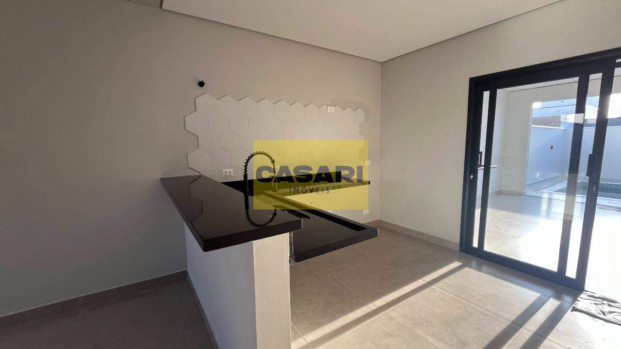 Casa para à venda no bairro Portal Ville Jardins, Boituva - Casari Imóveis: 