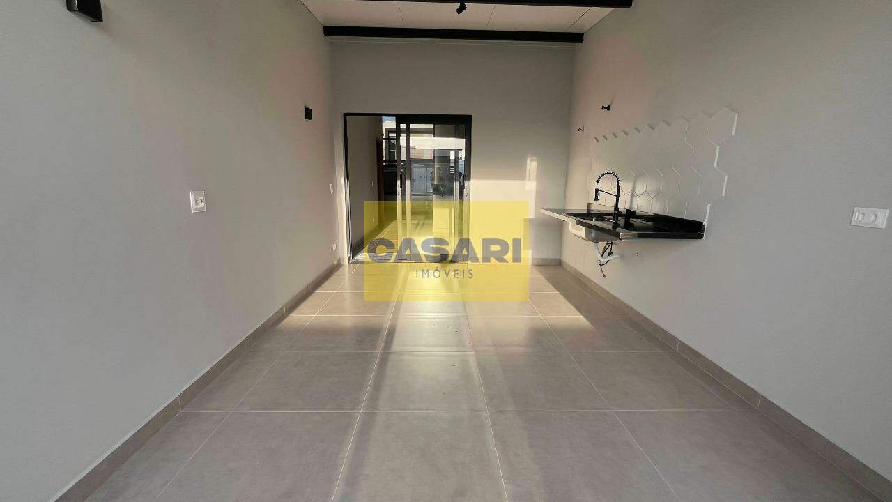 Casa para à venda no bairro Portal Ville Jardins, Boituva - Casari Imóveis: 