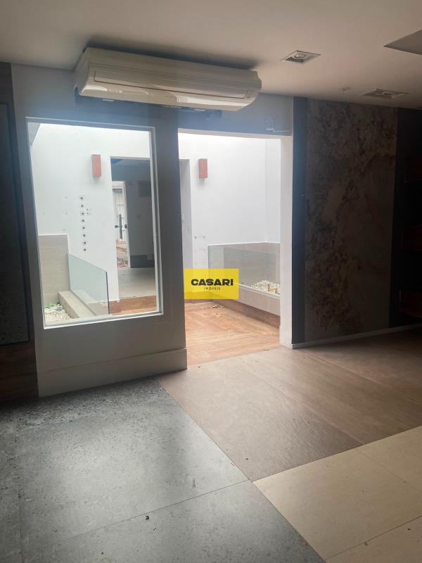 Galpão para para aluguel no bairro Jardim Bela Vista, Santo André - Casari Imóveis: 