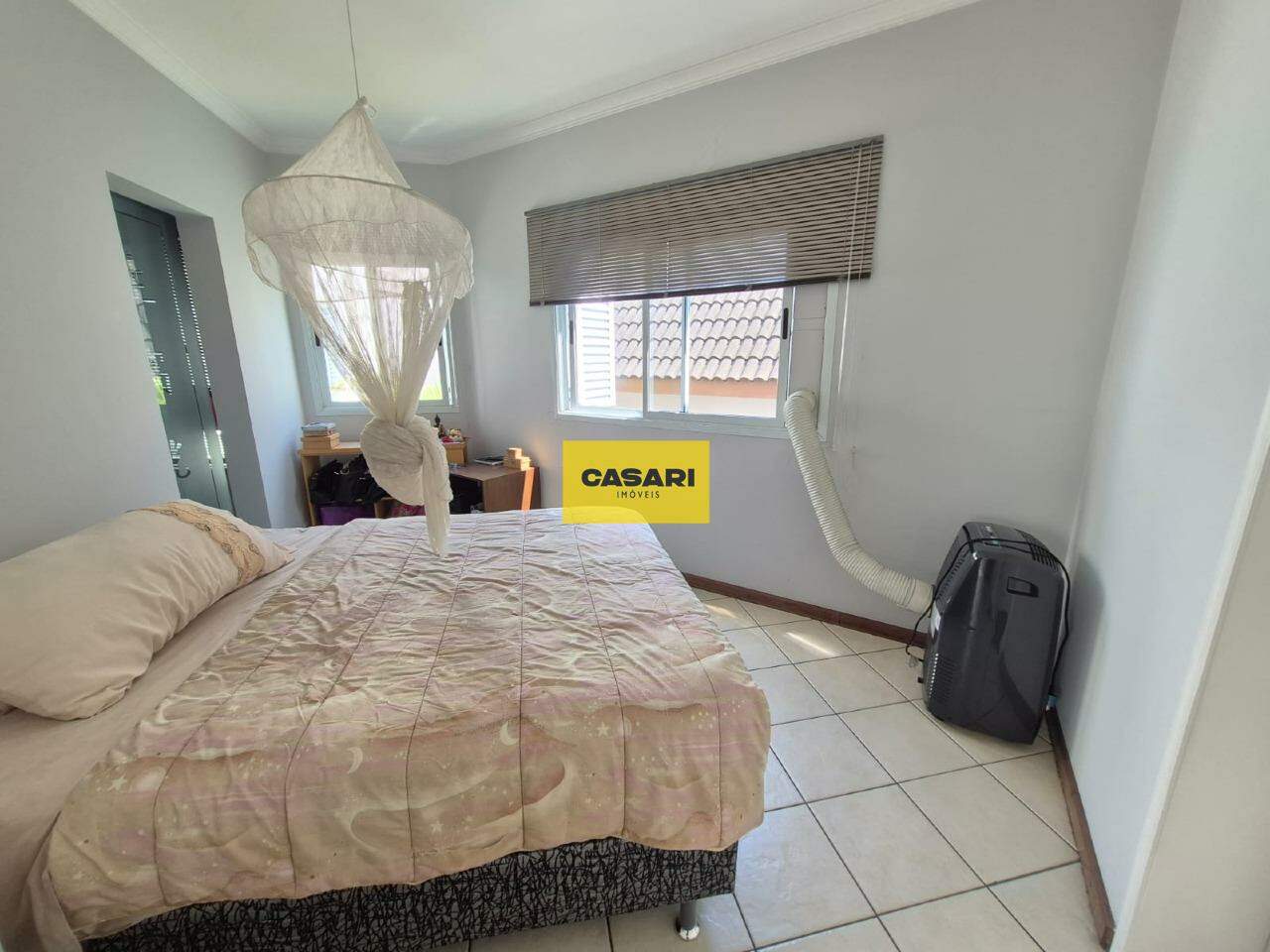 Sobrado para à venda no bairro Rudge Ramos, São Bernardo do Campo - Casari Imóveis: 