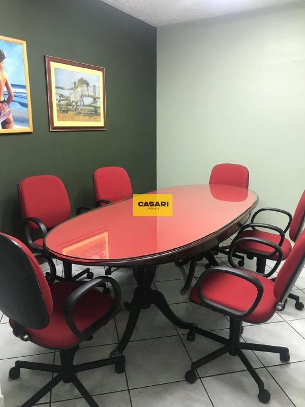 Sobrado para para aluguel no bairro Jardim, Santo André - Casari Imóveis: 